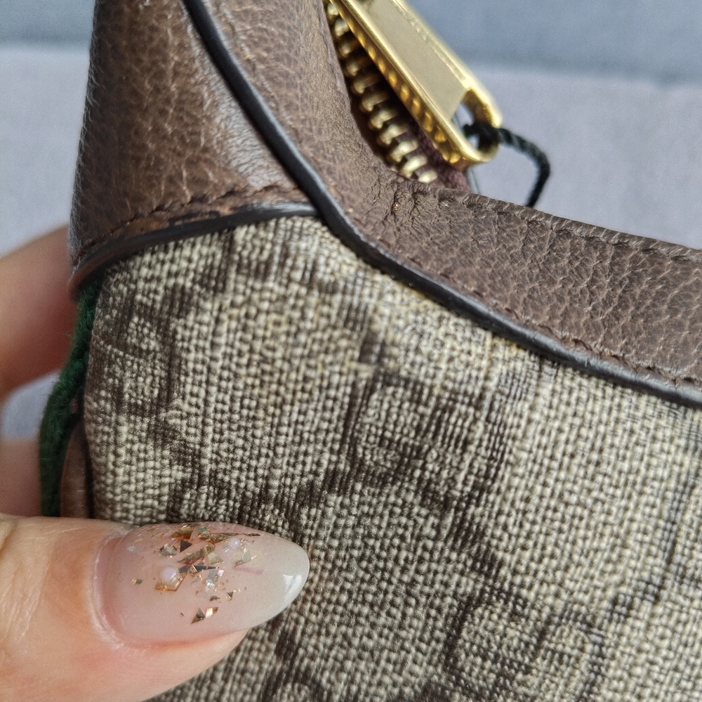 Gucci Brown GG Supreme Crescent Shoulder Bag with Gold Hardware - Picture 3 of 12